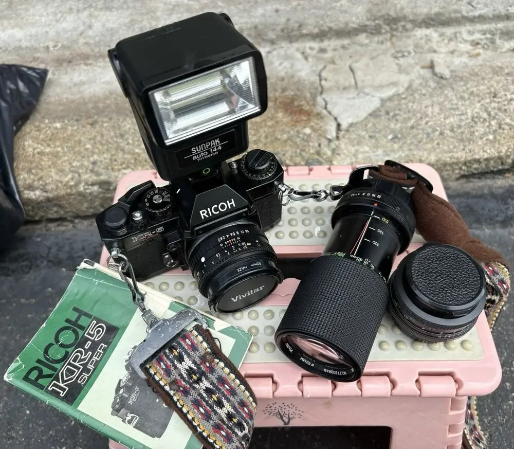 Ricoh KR 5 Super 35mm SLR Film Camera with 50mm f2 Lens Tested Lots of EXTRAS